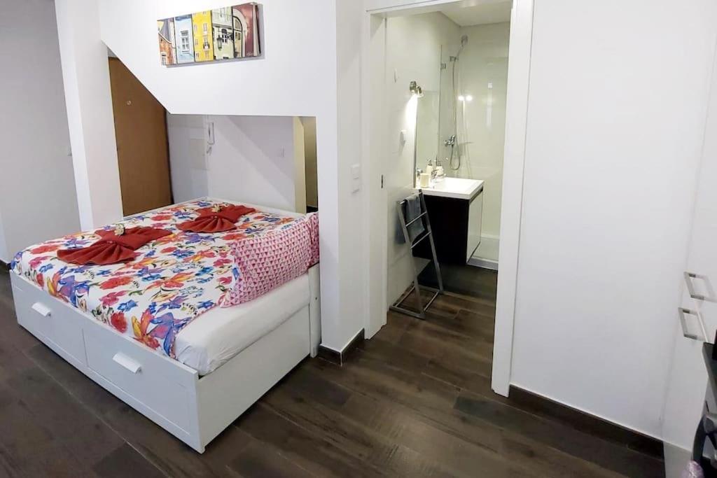 Of The Panteao, 1st Floor Apartment Lisbon