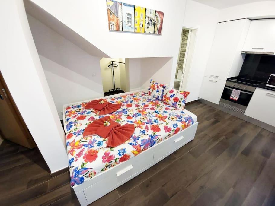 Apartment Of The Panteao, 1st Floor